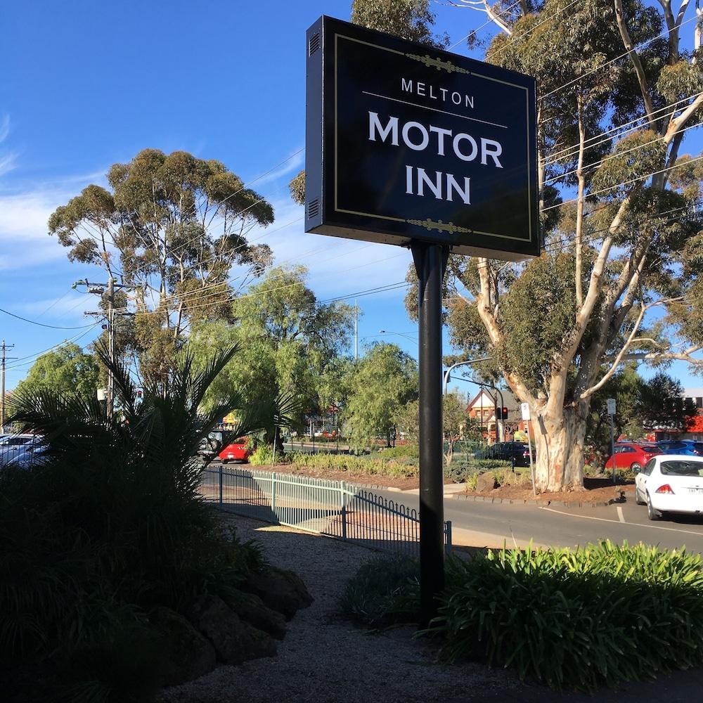 Melton Motor Inn And Apartments Buitenkant foto
