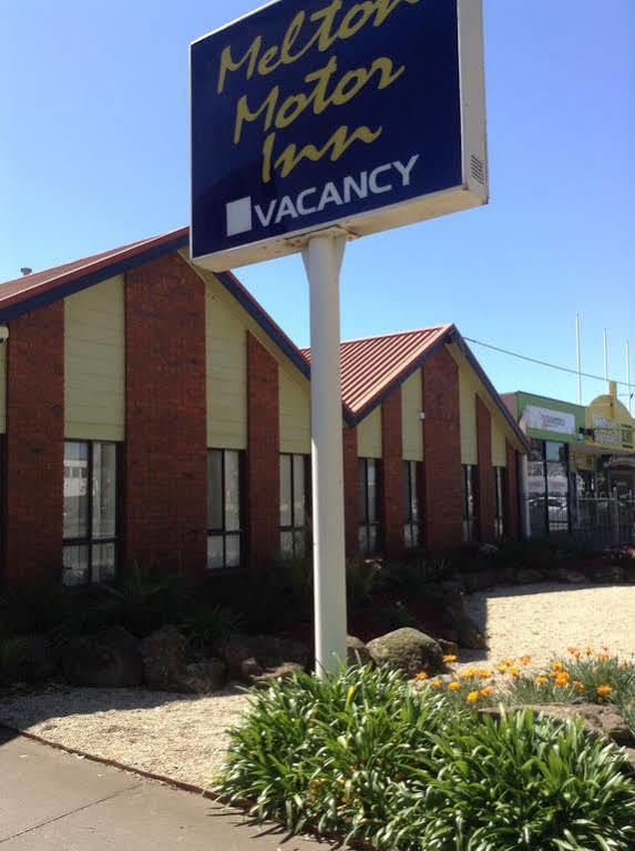 Melton Motor Inn And Apartments Buitenkant foto